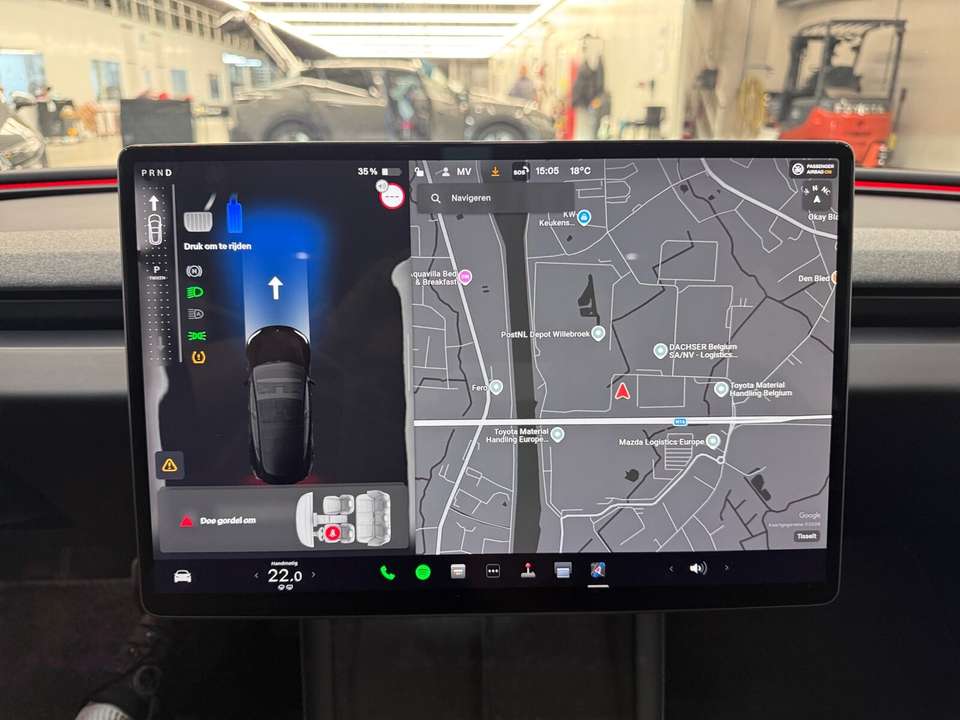 Tesla Model 3 - Imagem 13