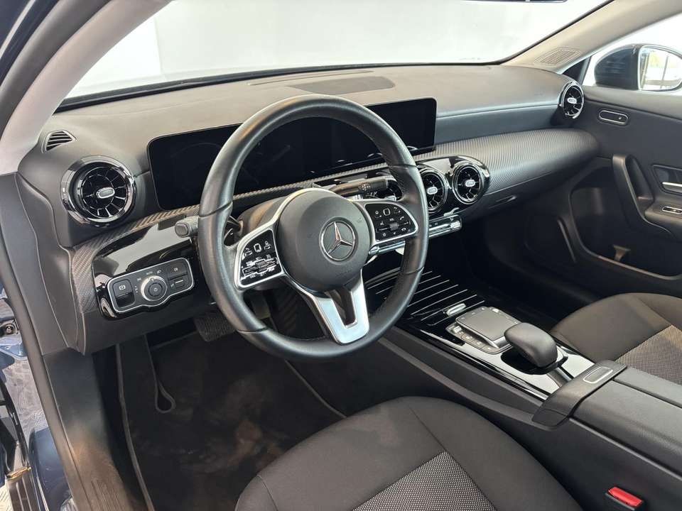 Mercedes-Benz A 180 - Imagem 2