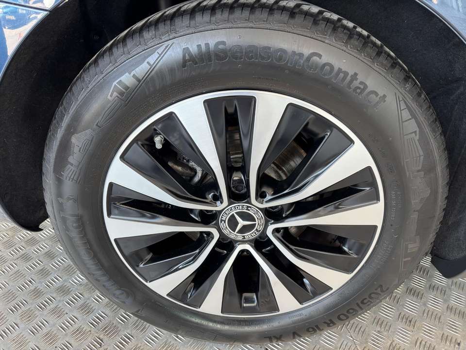 Mercedes-Benz A 180 - Imagem 9