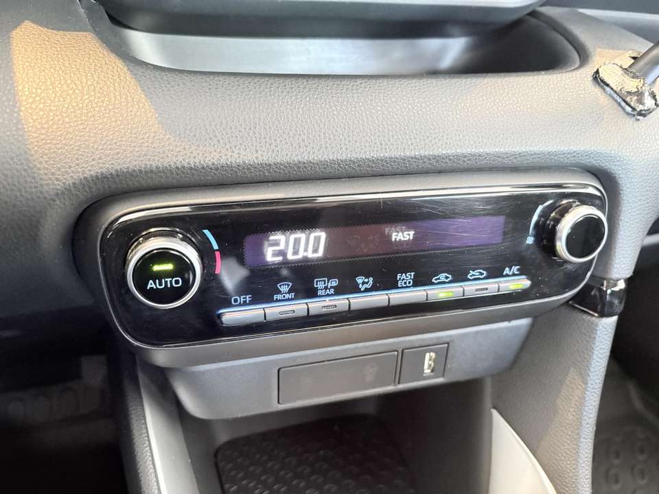 Toyota Yaris - Imagem 18