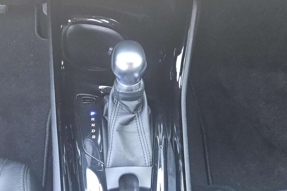 Toyota C-HR - Imagem 13