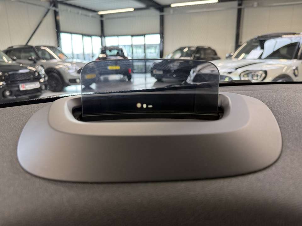 MINI Cooper SE Countryman - Imagem 13