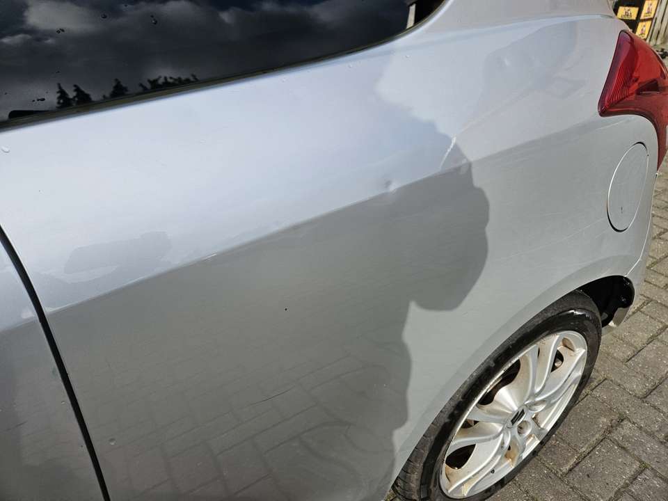 Suzuki Swift - Imagem 8