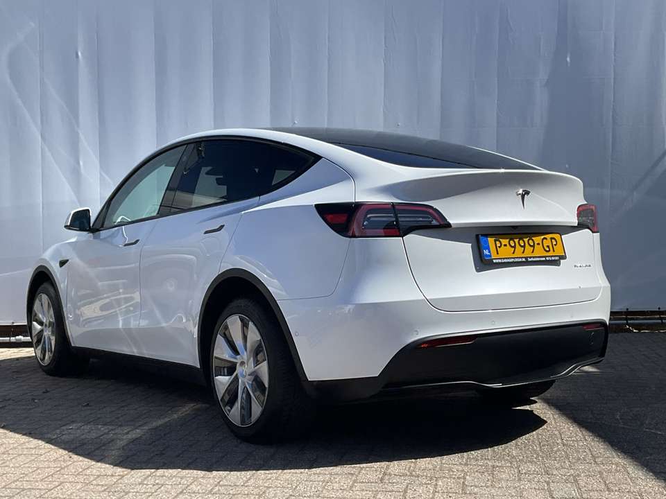 Tesla Model Y - Imagem 2