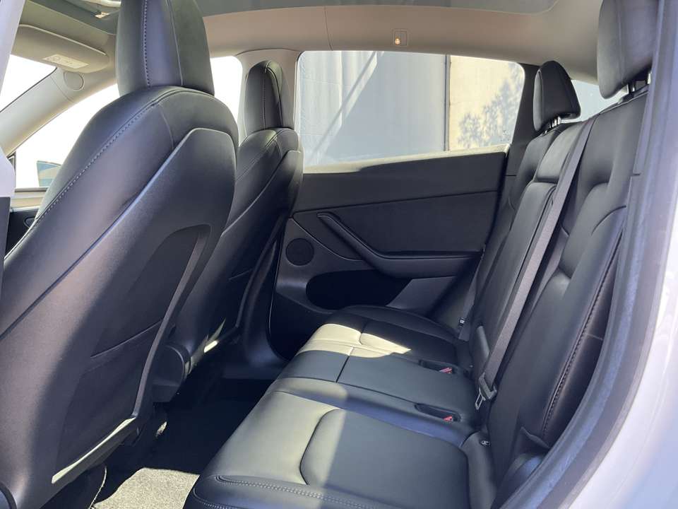 Tesla Model Y - Imagem 8