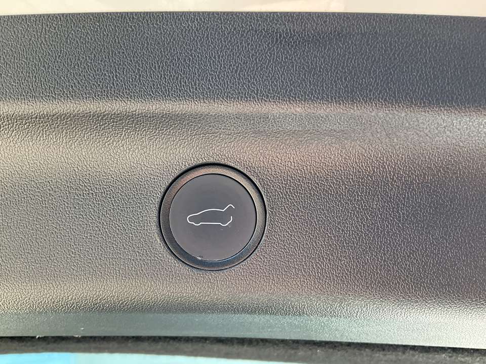 Tesla Model Y - Imagem 10