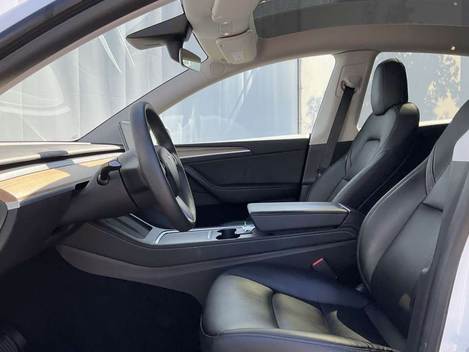 Tesla Model Y - Imagem 15