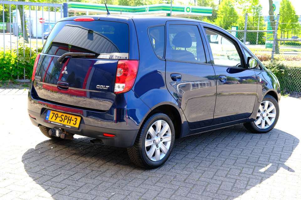 Mitsubishi Colt - Imagem 3