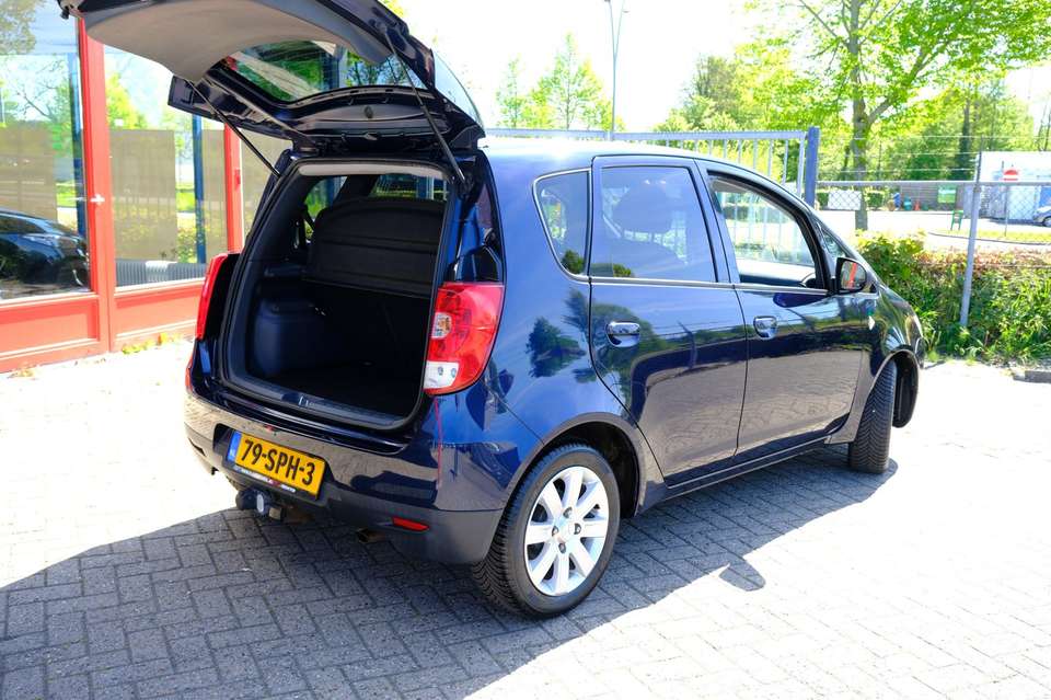 Mitsubishi Colt - Imagem 9