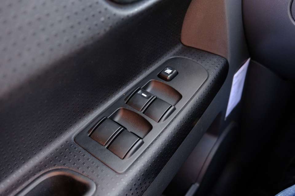 Mitsubishi Colt - Imagem 17