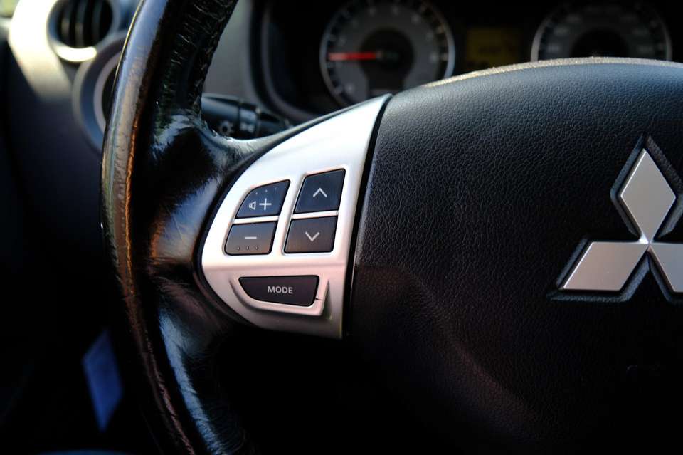 Mitsubishi Colt - Imagem 18