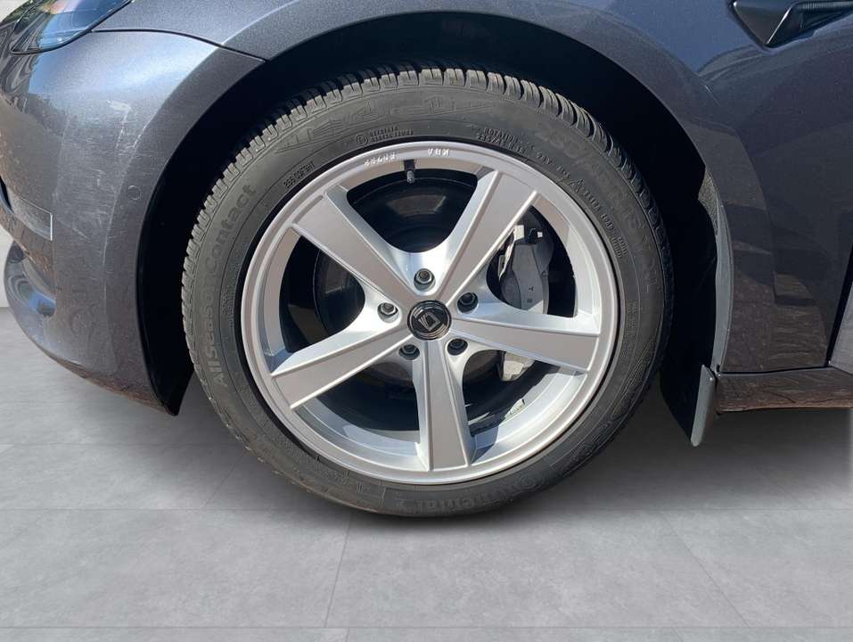 Tesla Model 3 - Imagem 10