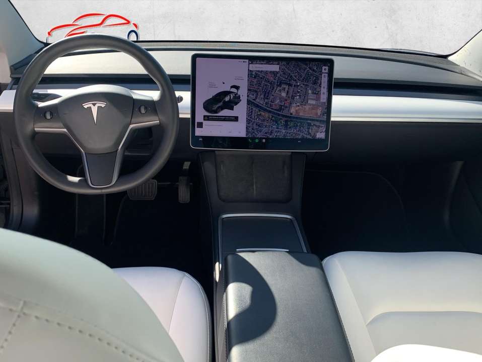 Tesla Model 3 - Imagem 15