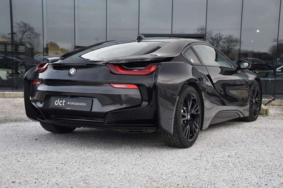 BMW i8 - Imagem 2