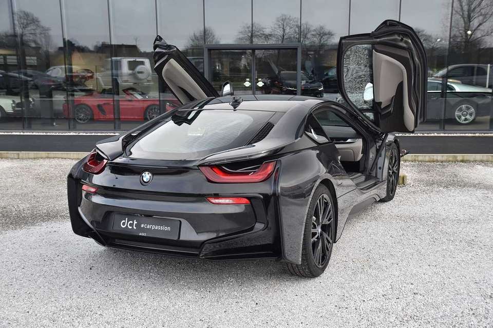 BMW i8 - Imagem 10