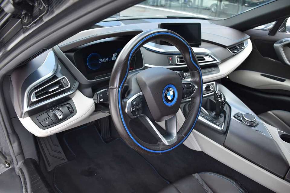 BMW i8 - Imagem 12
