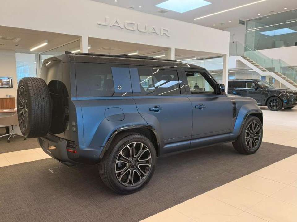 Land Rover Defender - Imagem 5