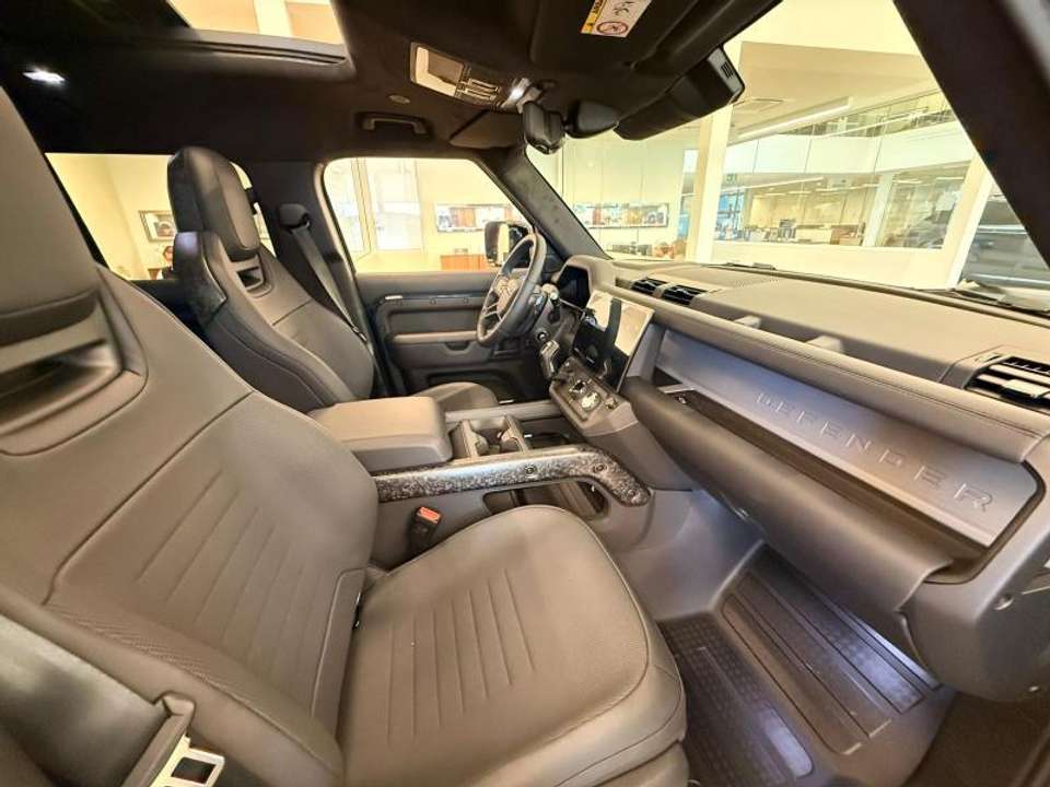 Land Rover Defender - Imagem 11