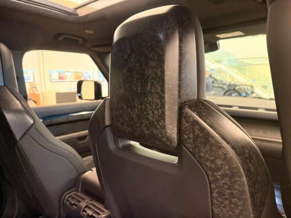 Land Rover Defender - Imagem 15