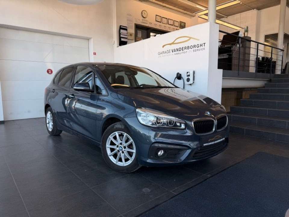 BMW 218 - Imagem 1