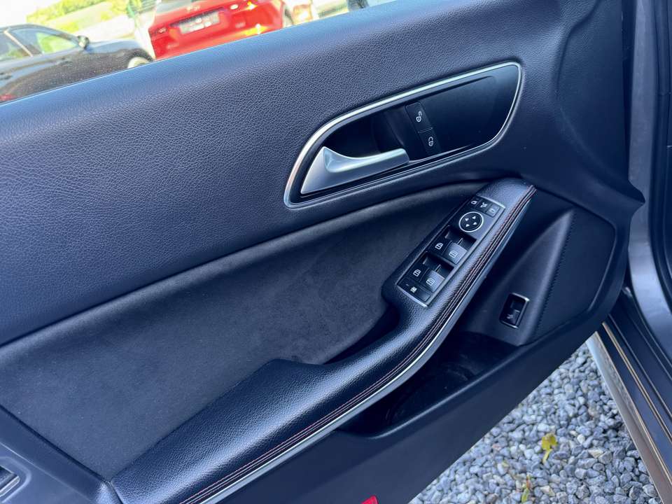 Mercedes-Benz CLA 250 - Imagem 15