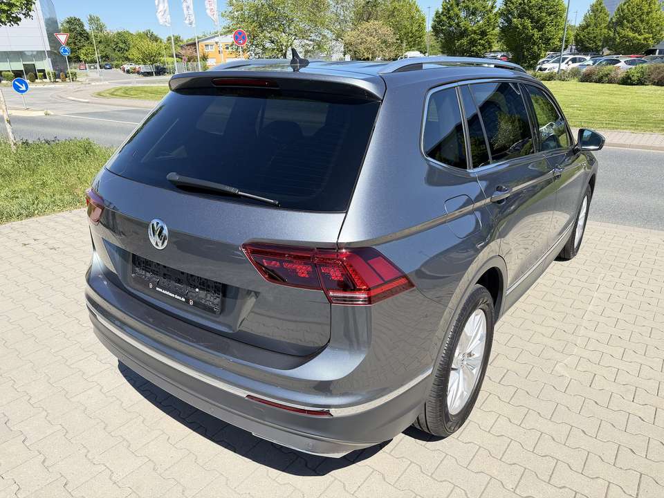 Volkswagen Tiguan Allspace - Imagem 3