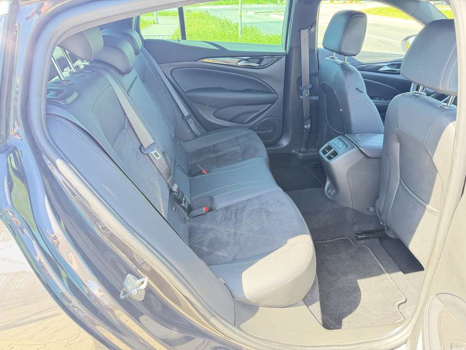 Opel Insignia - Imagem 11