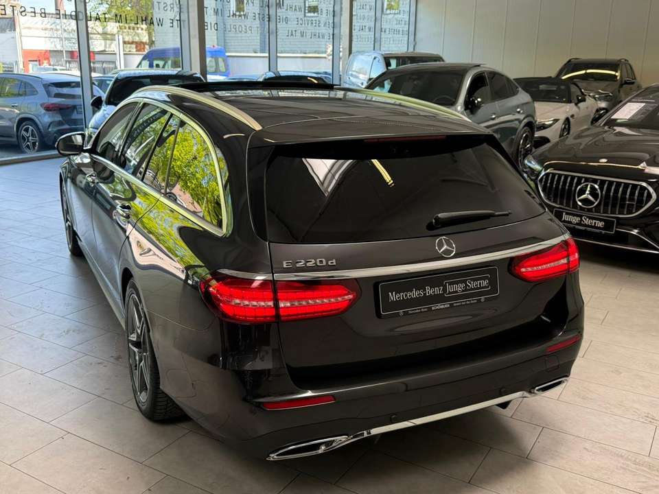 Mercedes-Benz E 220 - Imagem 5