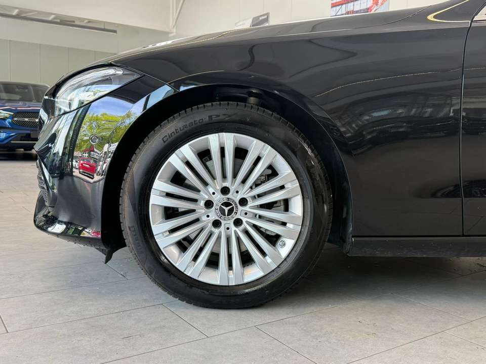 Mercedes-Benz C 220 - Imagem 10