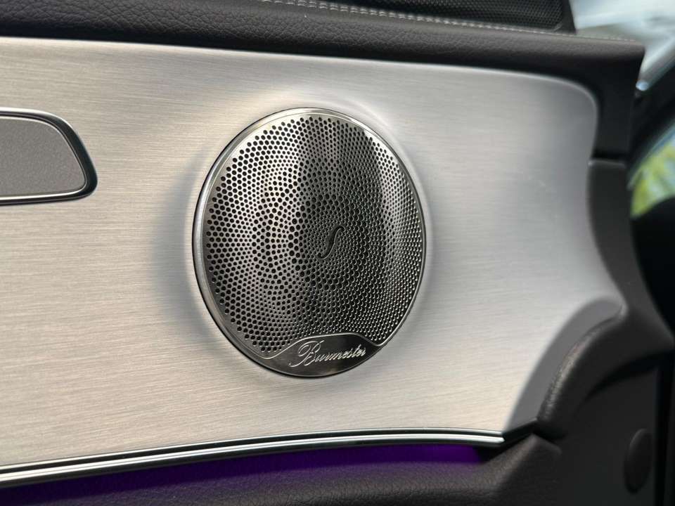 Mercedes-Benz E 220 - Imagem 13