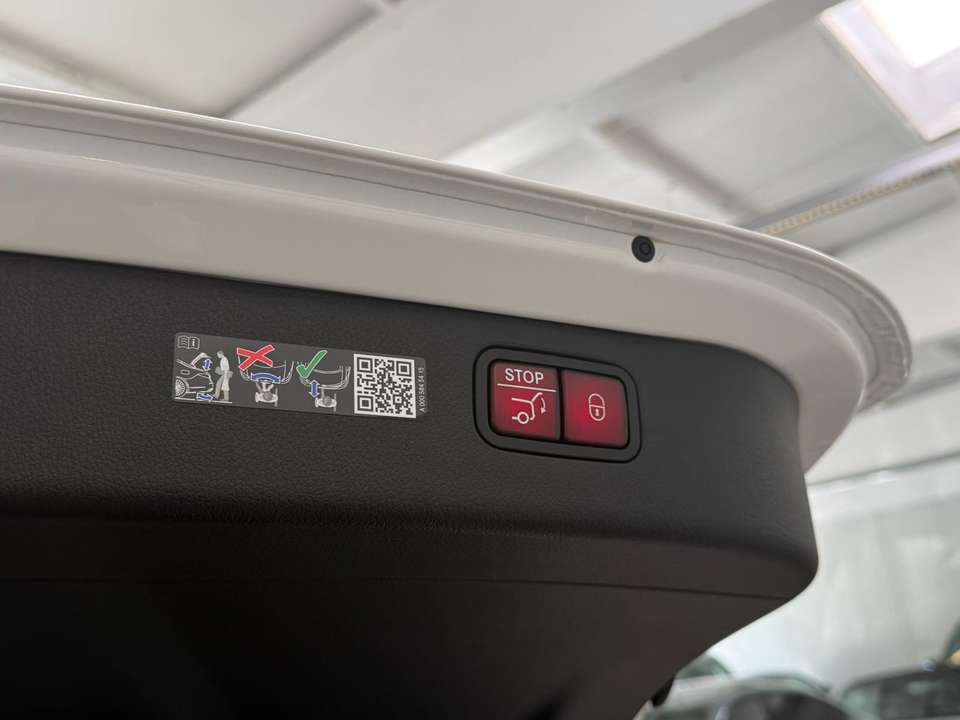 Mercedes-Benz C 180 - Imagem 8