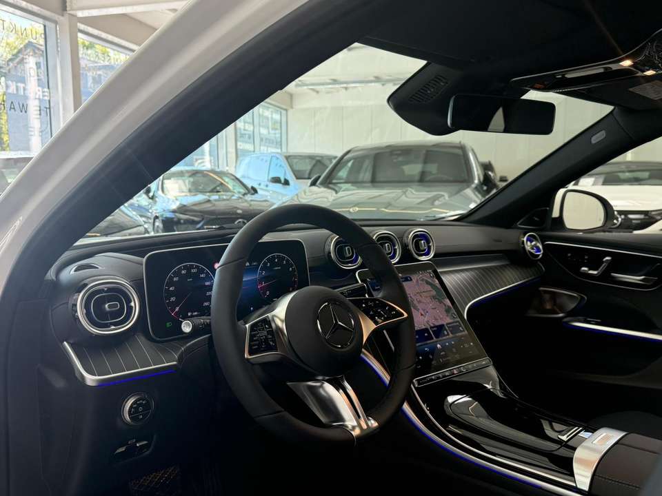 Mercedes-Benz C 180 - Imagem 15