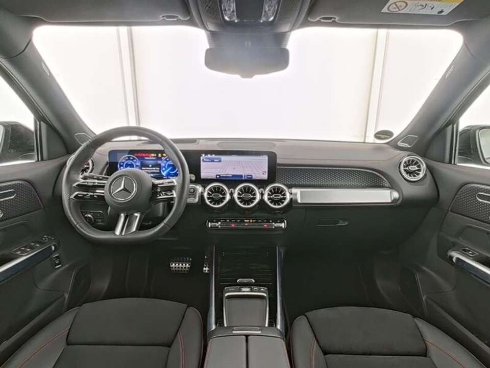 Mercedes-Benz EQB 300 - Imagem 6