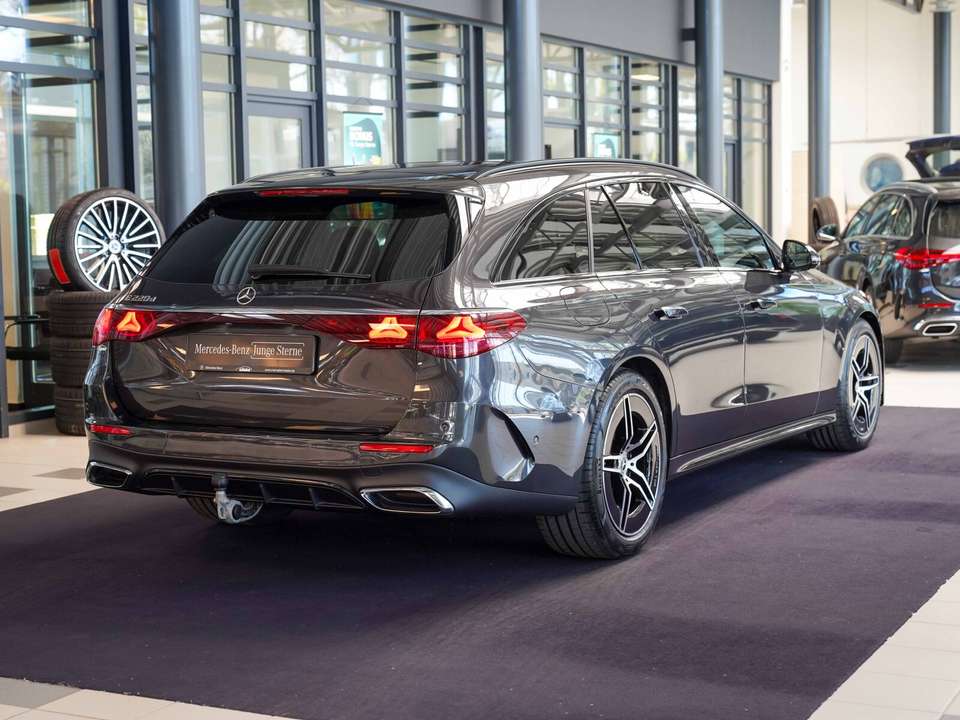 Mercedes-Benz E 220 - Imagem 4