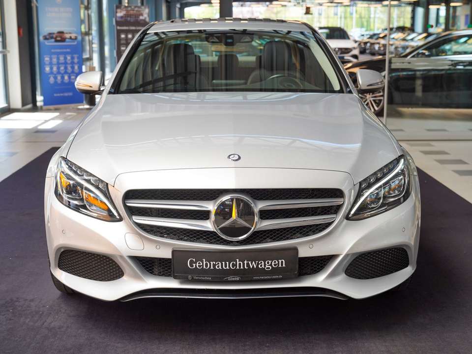 Mercedes-Benz C 220 - Imagem 7