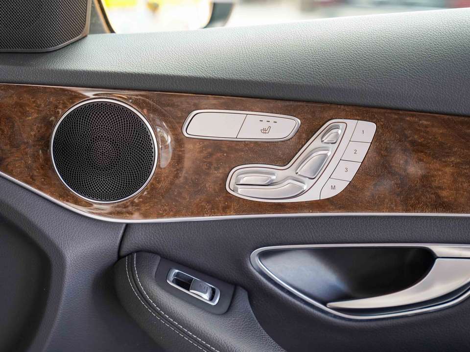 Mercedes-Benz C 220 - Imagem 11