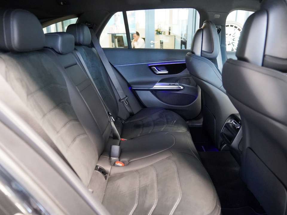 Mercedes-Benz E 220 - Imagem 10