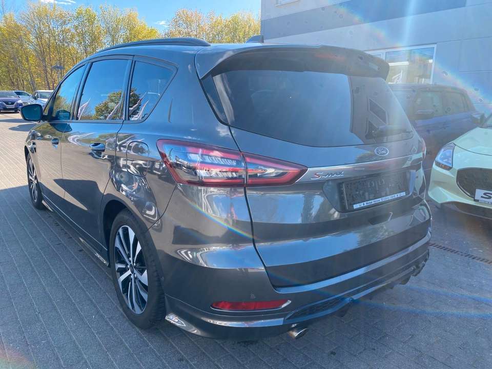 Ford S-Max - Imagem 4