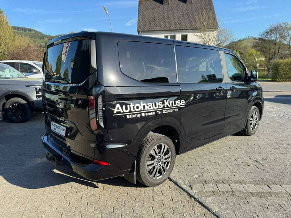 Ford Tourneo Custom - Imagem 2