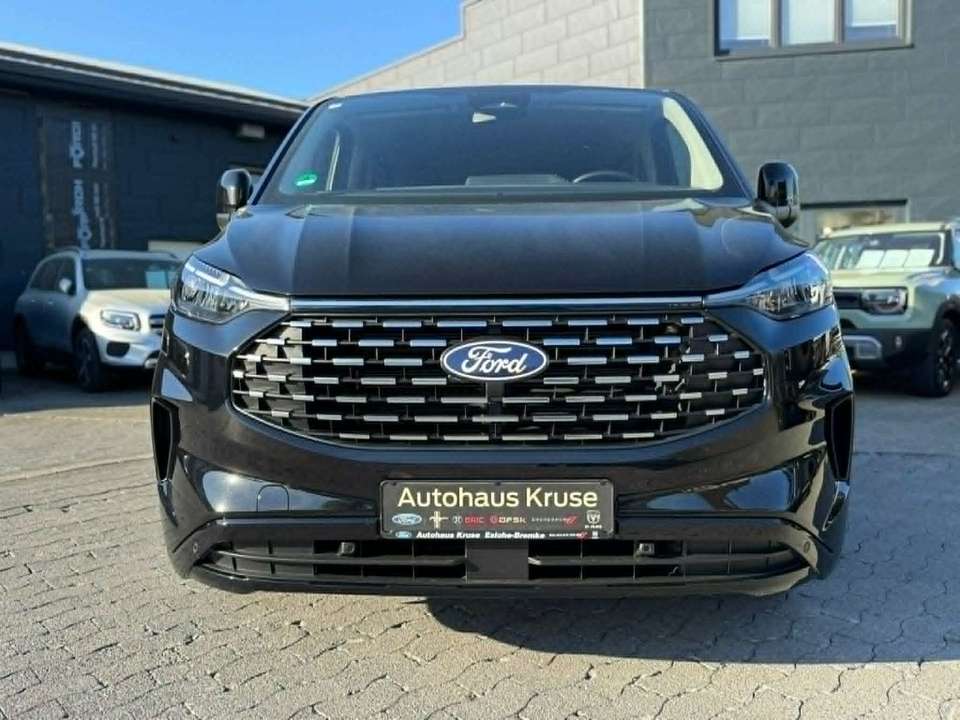 Ford Tourneo Custom - Imagem 8