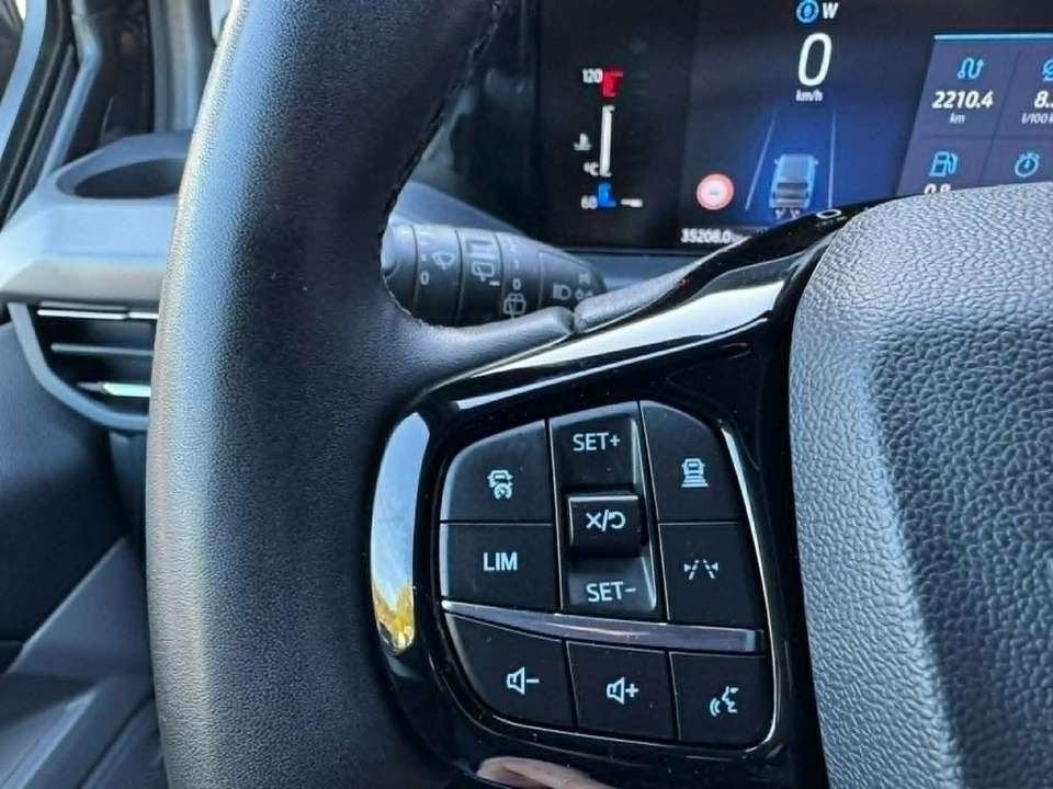 Ford Tourneo Custom - Imagem 10