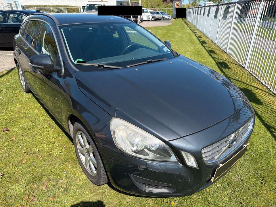 Volvo V60 - Imagem 1