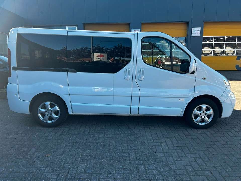 Opel Vivaro - Imagem 8