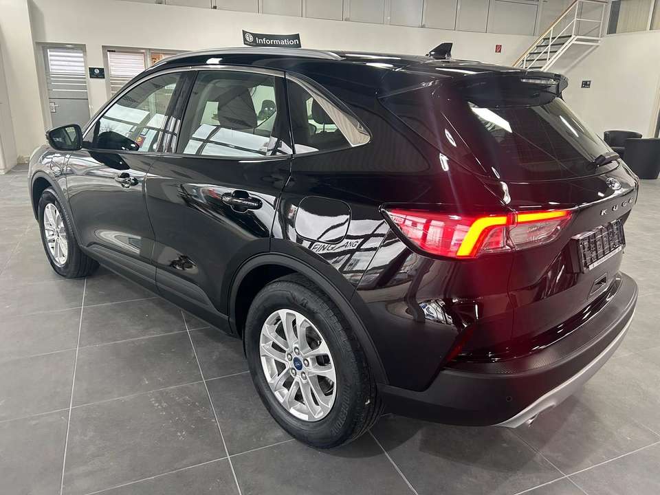 Ford Kuga - Imagem 6