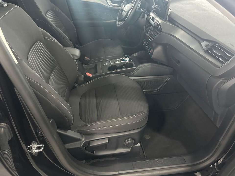 Ford Kuga - Imagem 12