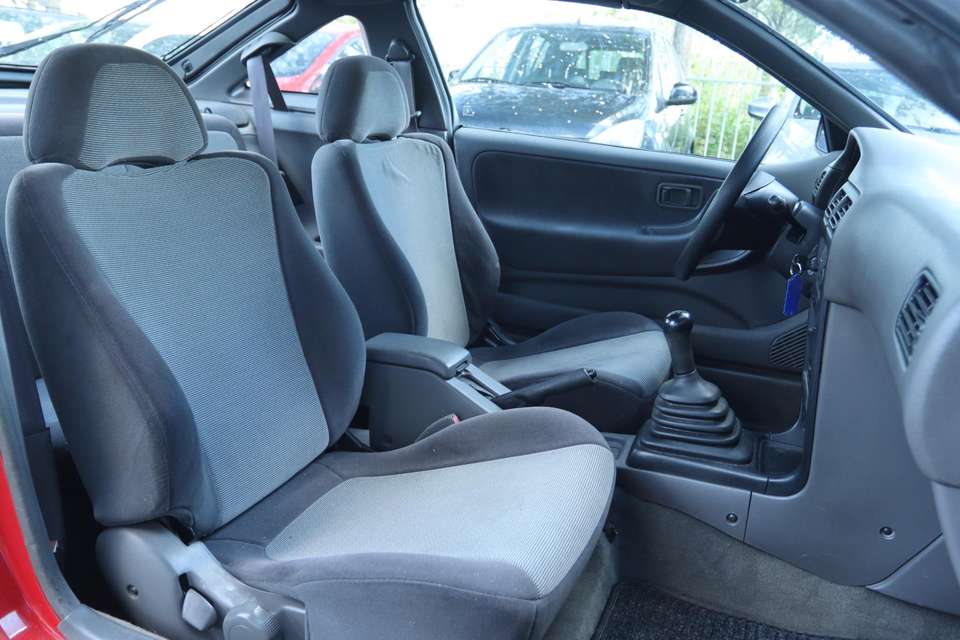 Nissan 100 NX - Imagem 4