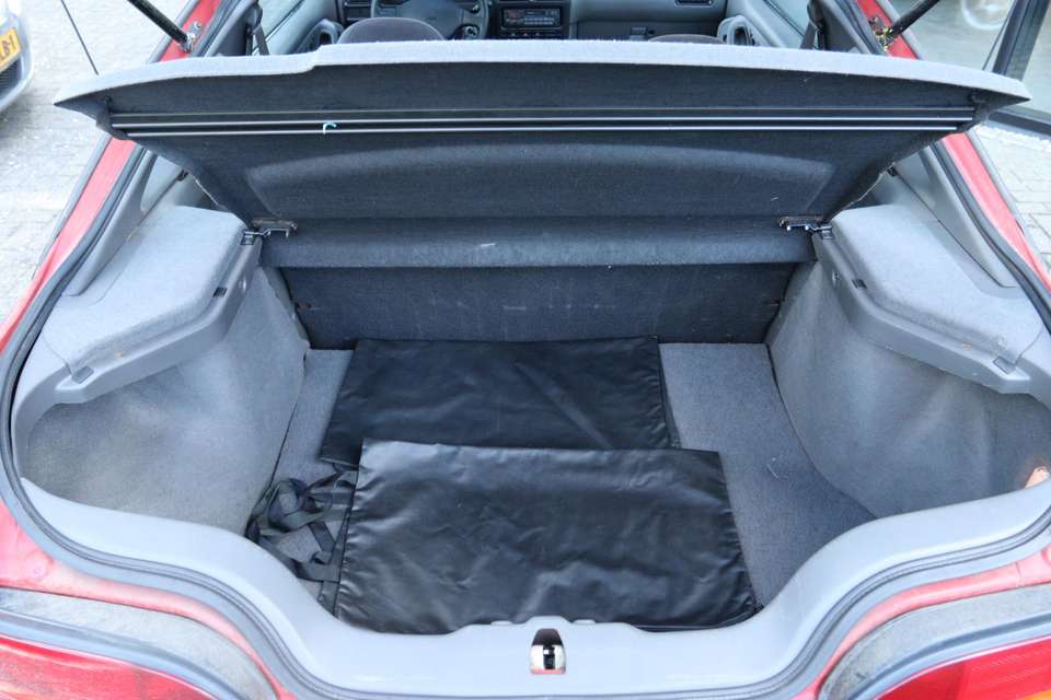 Nissan 100 NX - Imagem 13