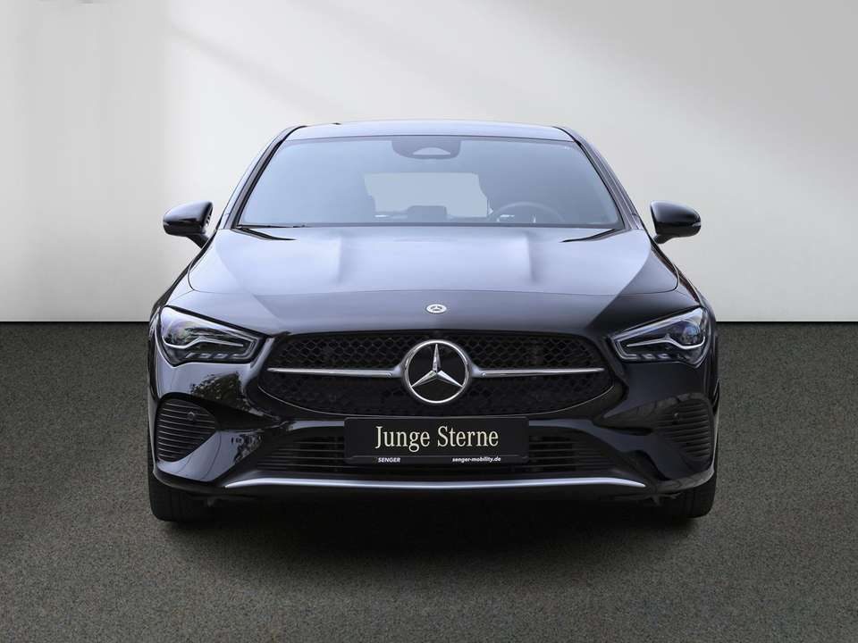 Mercedes-Benz CLA 180 - Imagem 4