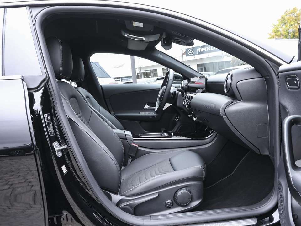 Mercedes-Benz CLA 180 - Imagem 6