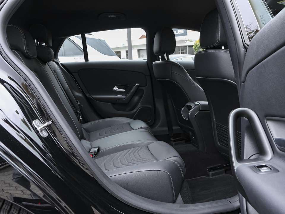 Mercedes-Benz CLA 180 - Imagem 7